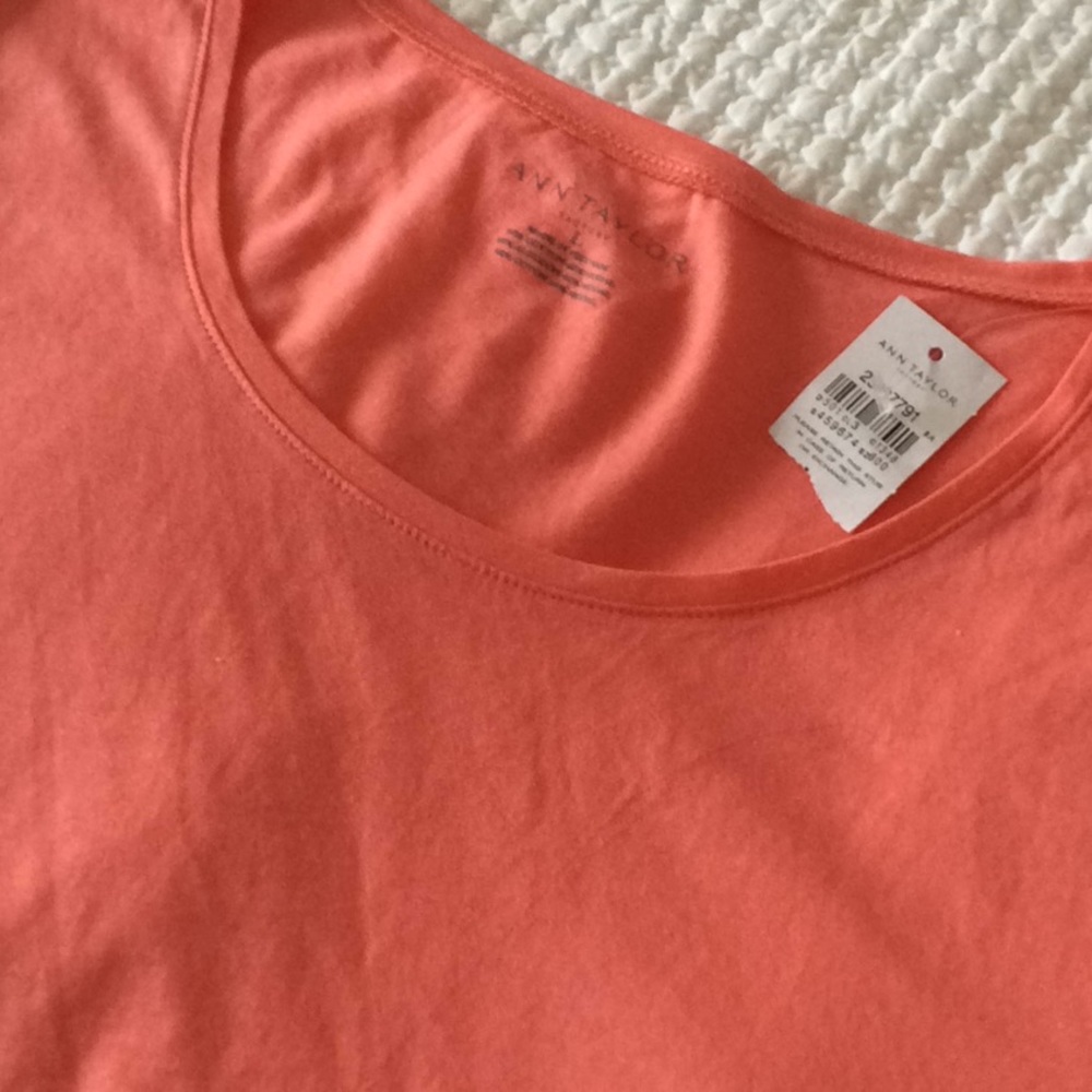 Ann Taylor T-SHIRT